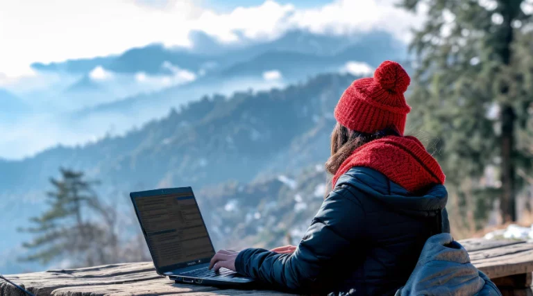 HOW TRAVELERS AND HOUSEHOLDS BUILD STRONGER INTERNET SETUPS DURING BUSY HOLIDAY WEEKS